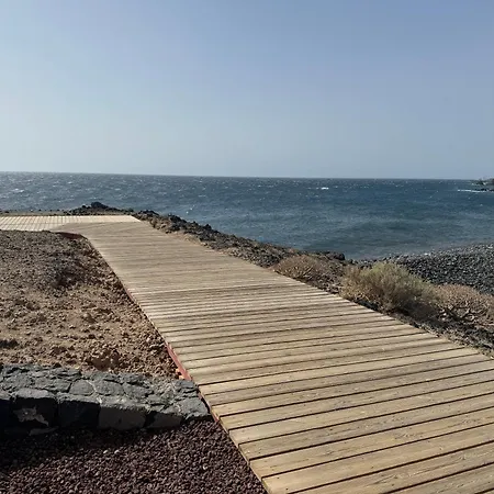 Appartement Island Paradise A With A Kitchenette, Private Bathroom And Balcony, In A Complex With 3 Swimming Pools, 800m Away From The Ocean Front *